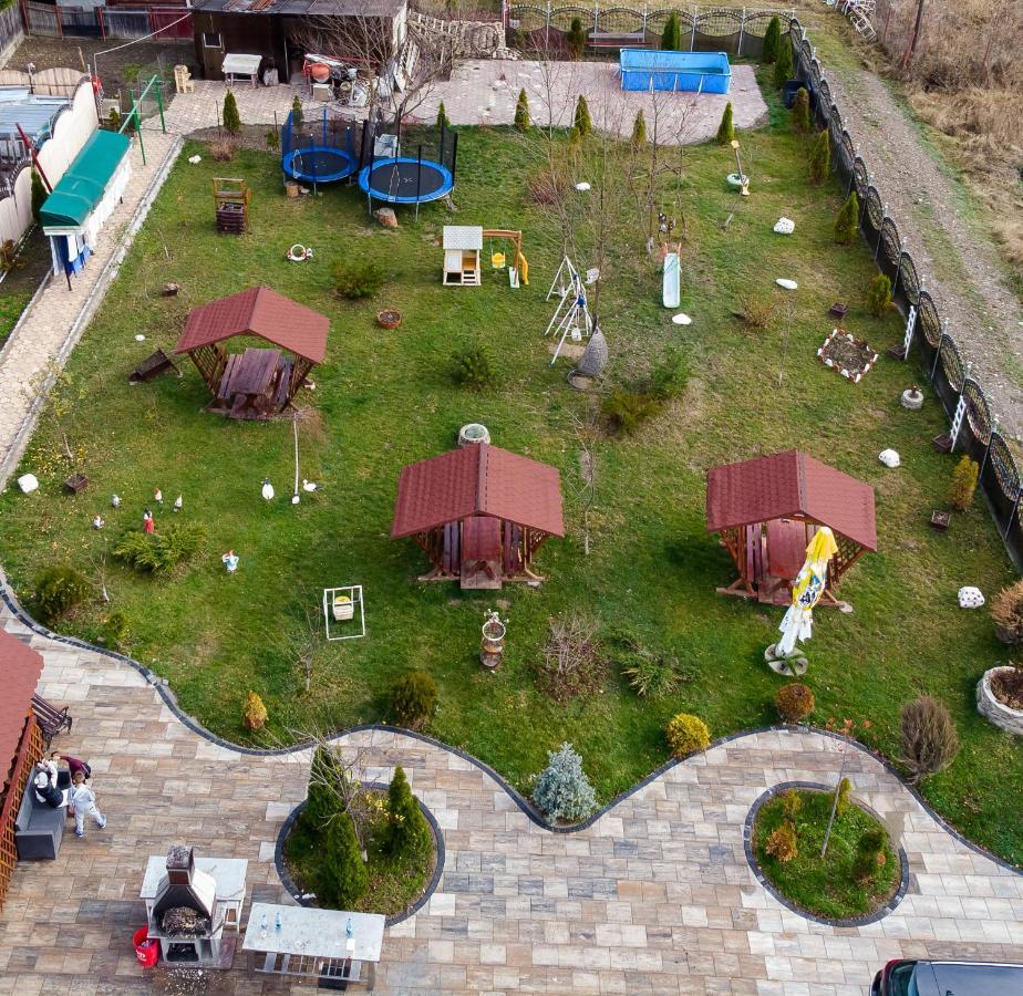 Pensiunea Grande Lepşa Exterior foto